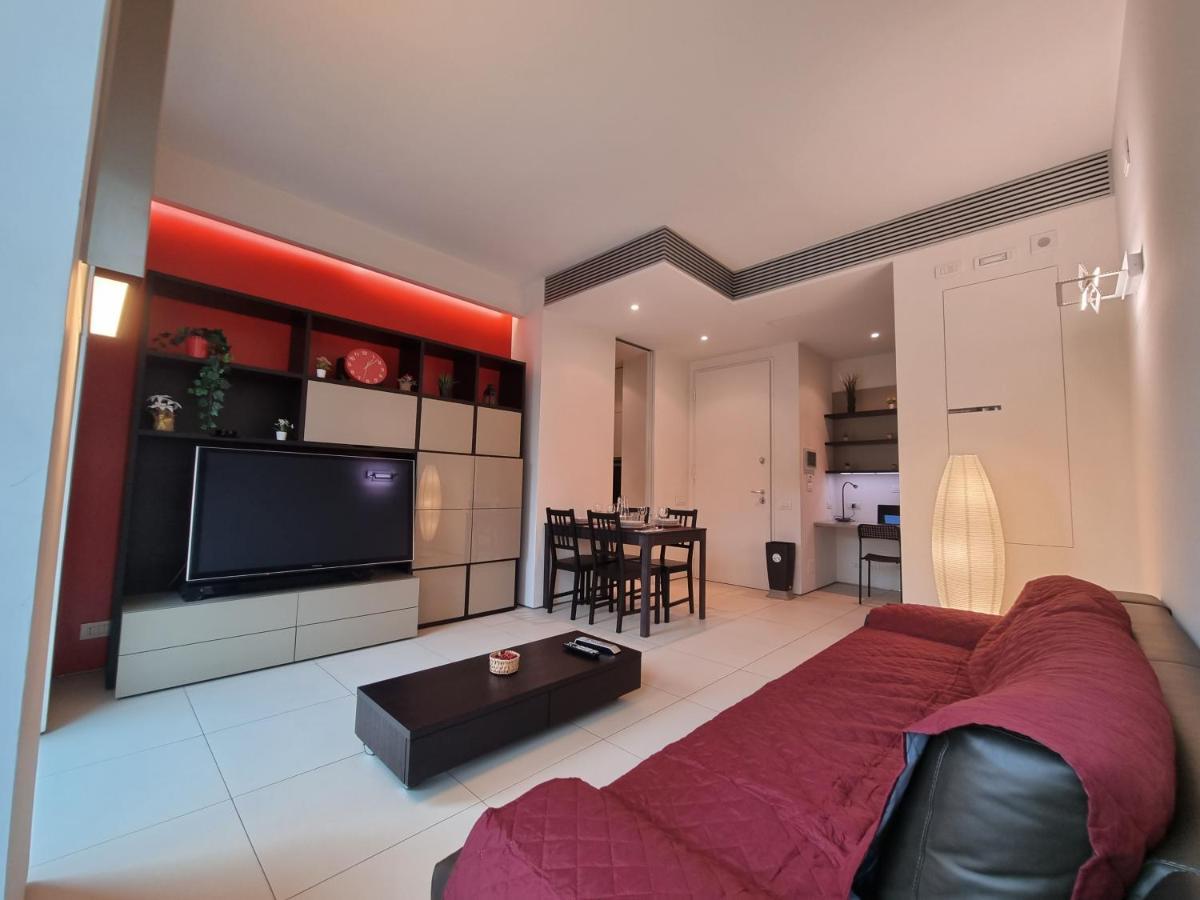 A 700M Da Porta Susa! Bilocale Lussuoso & Moderno Turin Exteriör bild