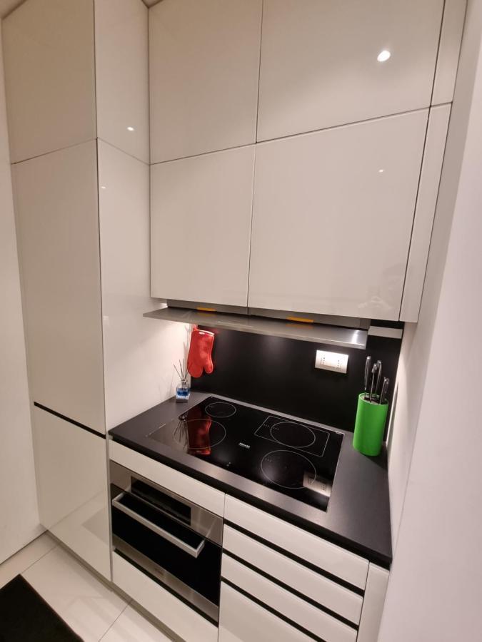 A 700M Da Porta Susa! Bilocale Lussuoso & Moderno Turin Exteriör bild